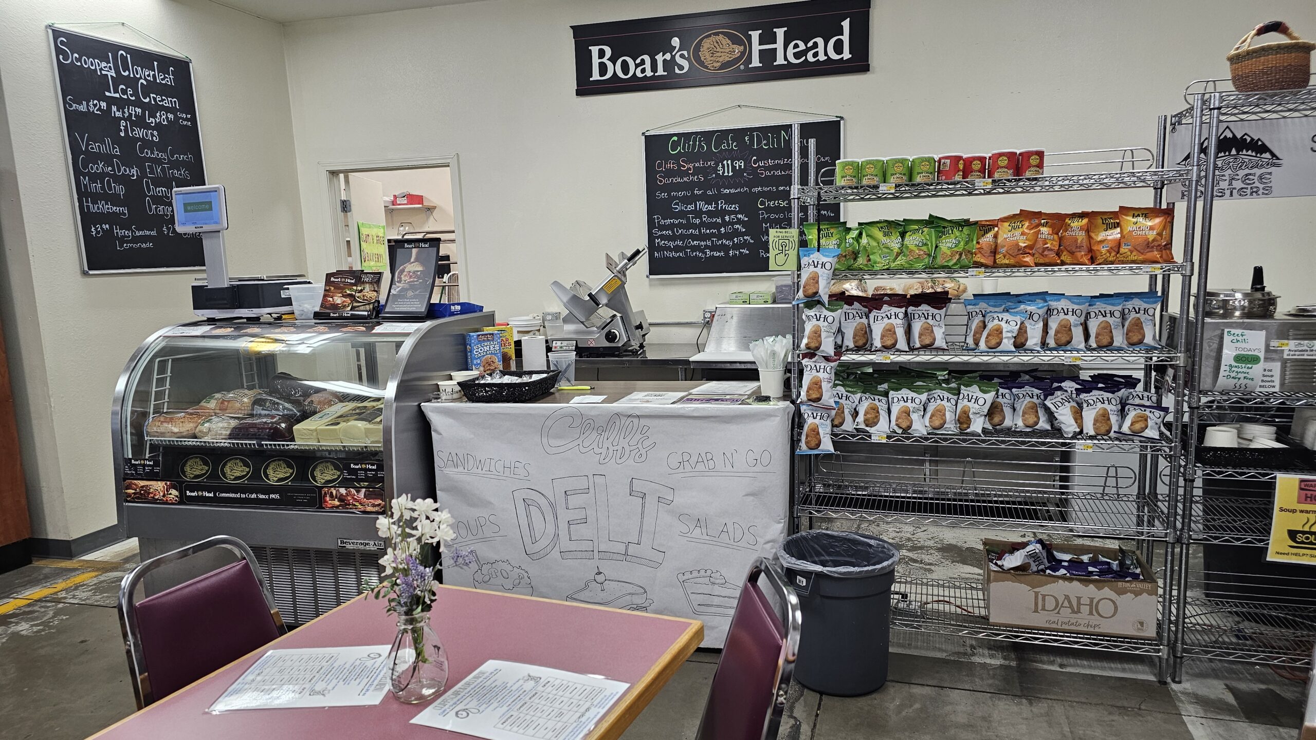 Cliff's Country Market and Cliff's Deli